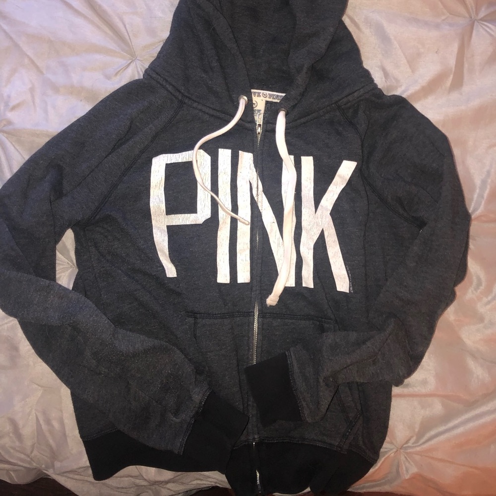 VS pink hoodie
